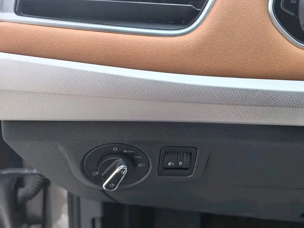 Volkswagen Bora — миниатюра 12
