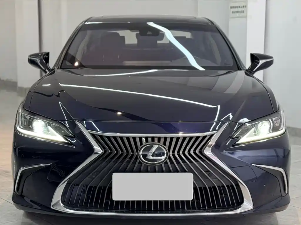 Lexus ES — миниатюра 2