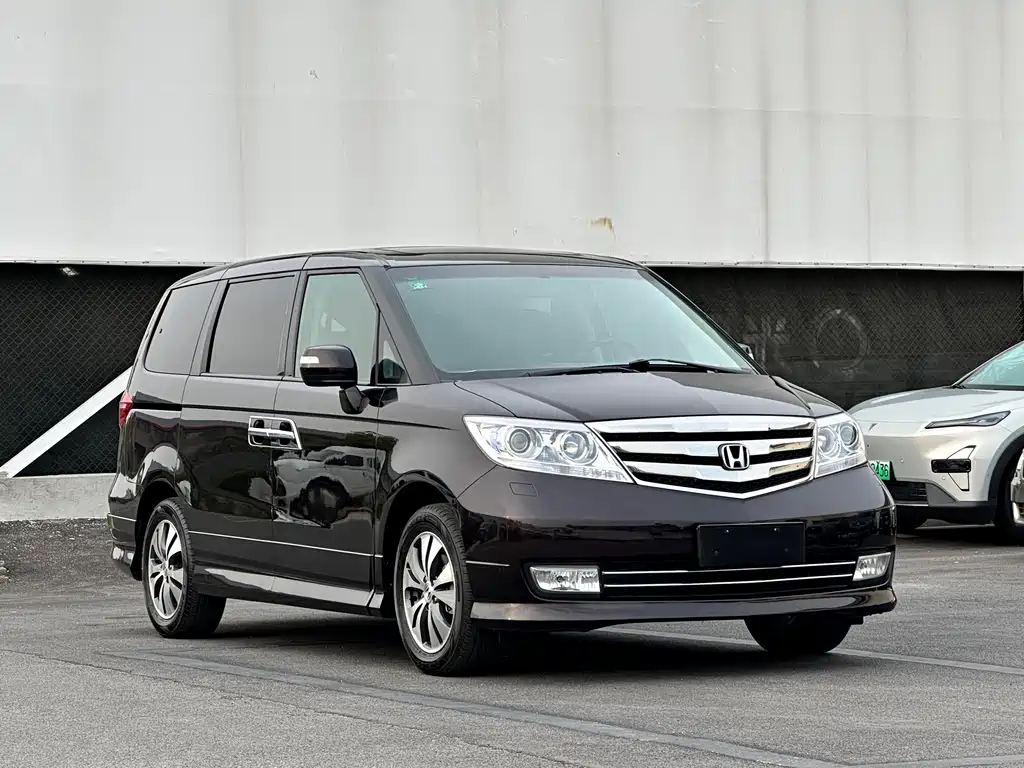 Honda Elysion 2015 2.4L VTi-S Luxury