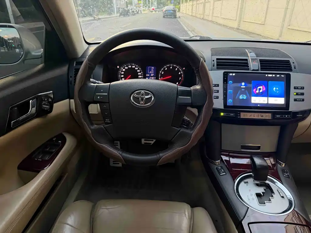 Toyota Reiz — миниатюра 9