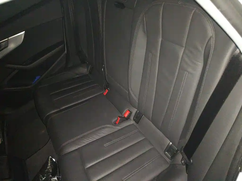 Audi A4L — миниатюра 15