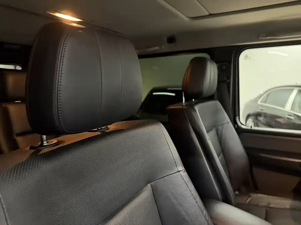 Mercedes-Benz G-Class — миниатюра 11