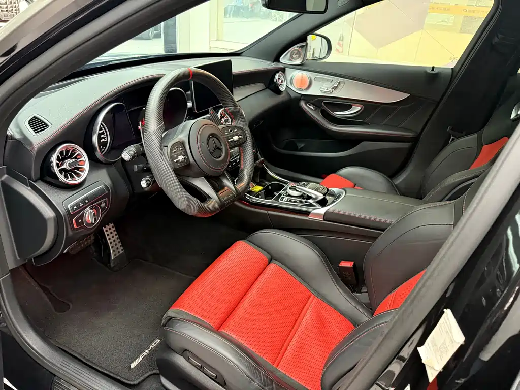Mercedes-Benz C-Class AMG — миниатюра 4