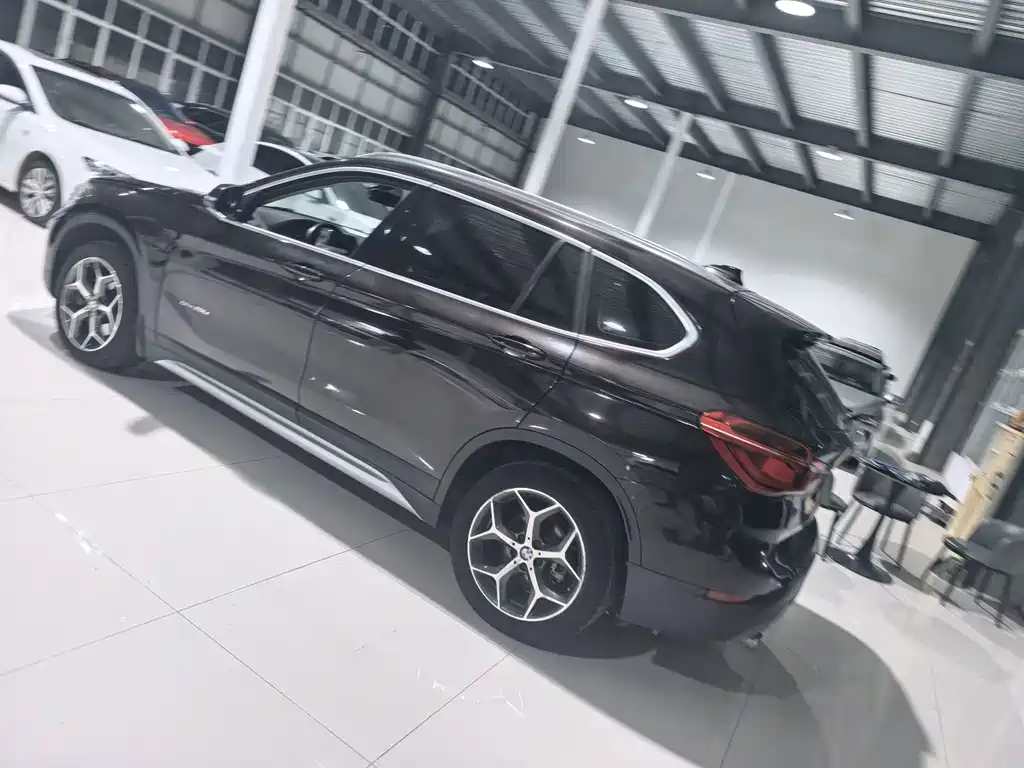BMW X1 — миниатюра 14