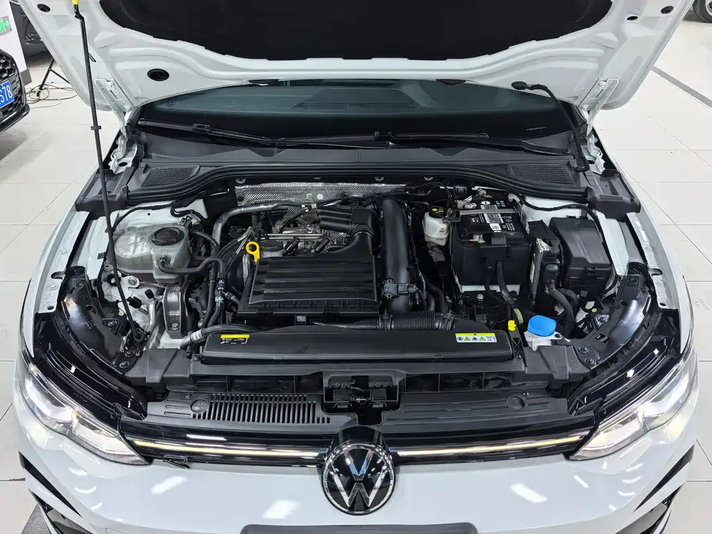 Volkswagen Golf — миниатюра 20