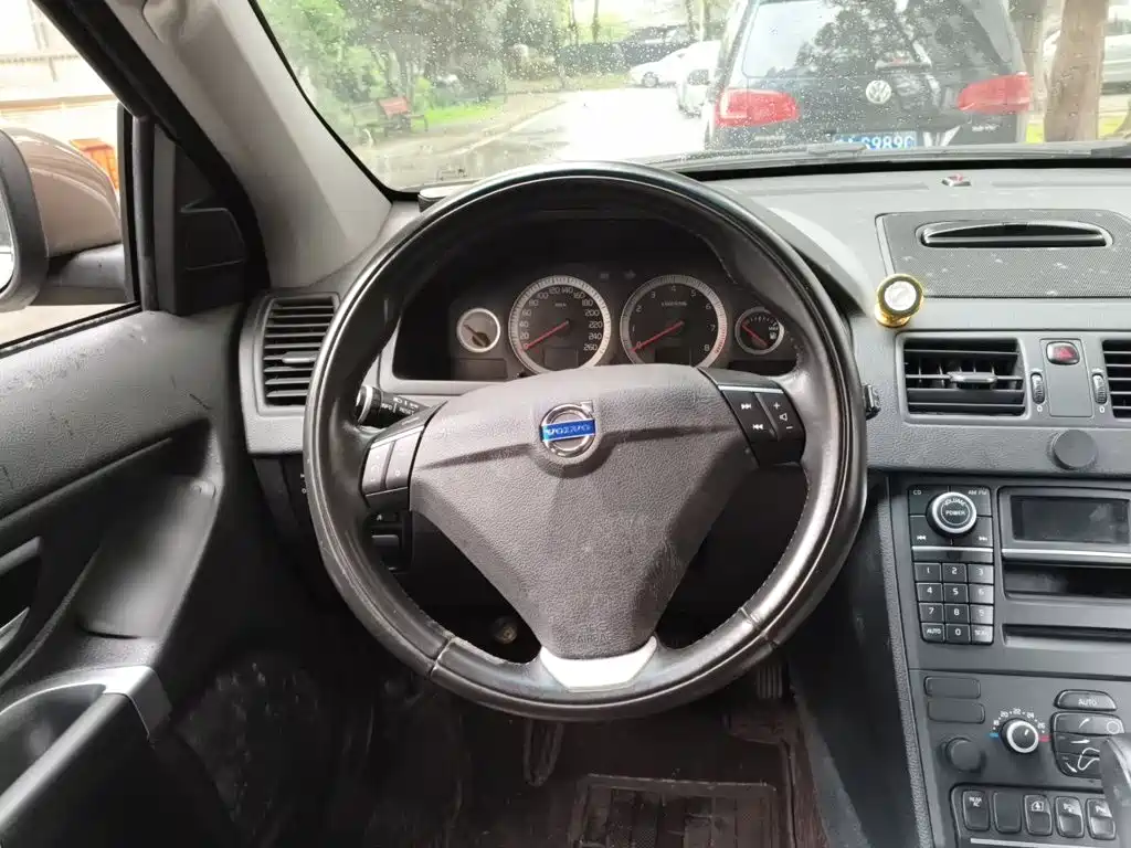 Volvo XC Classic — миниатюра 11