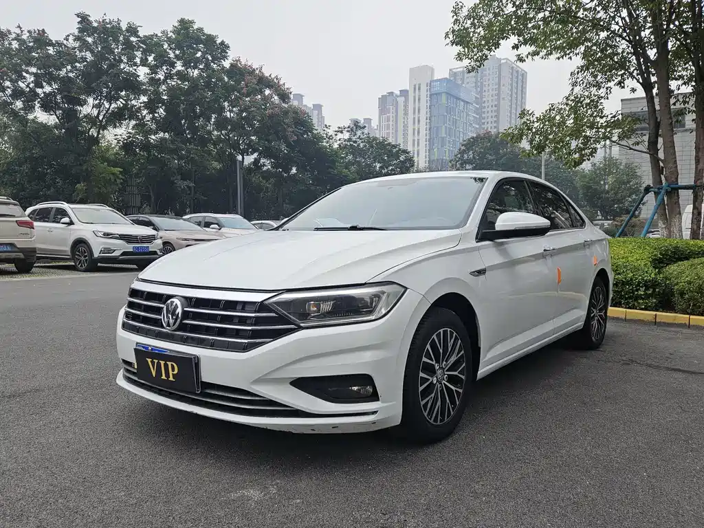 Volkswagen Sagitar