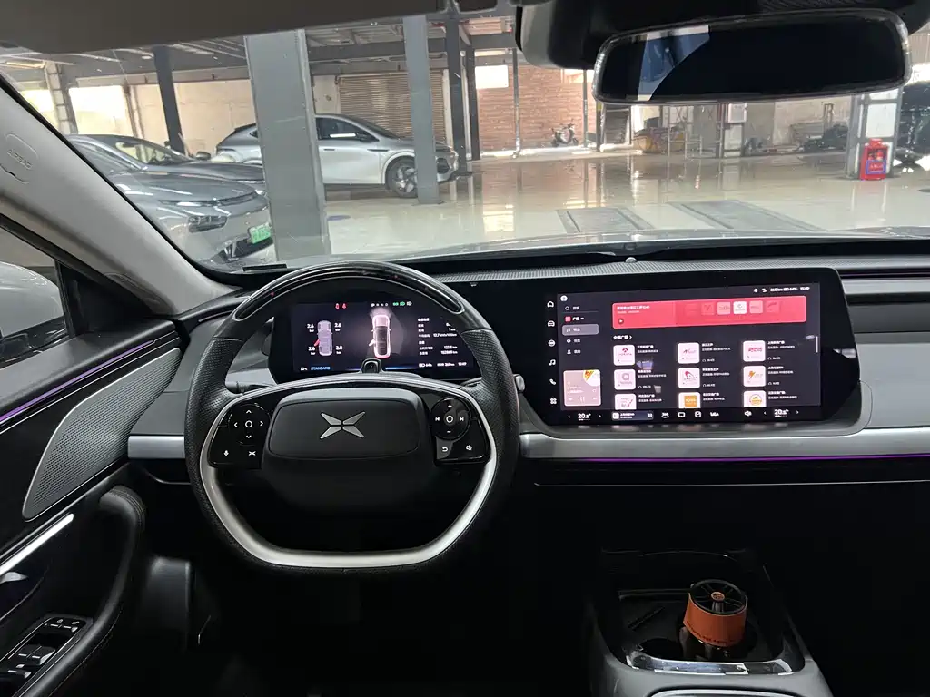 XPeng P7 — миниатюра 9
