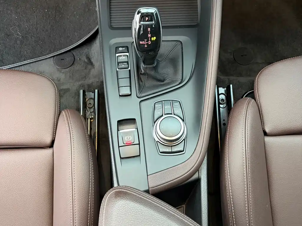 BMW X1 — миниатюра 10