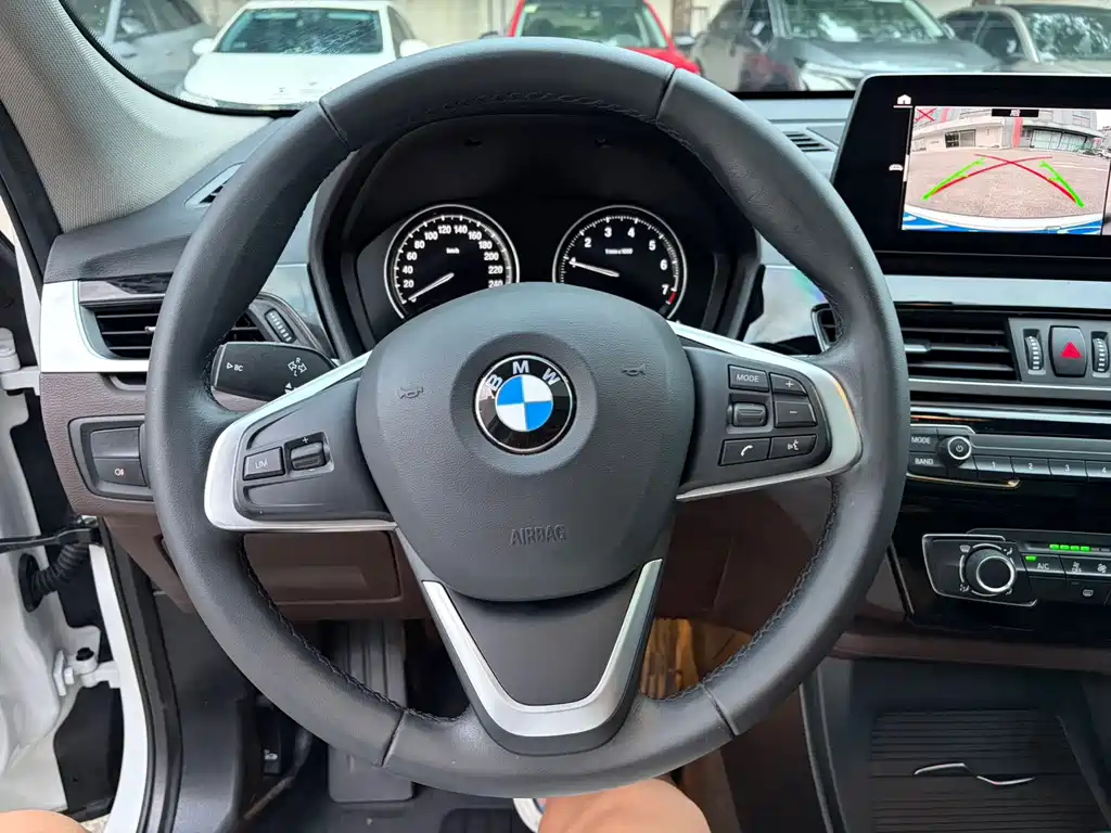 BMW X1 — миниатюра 14