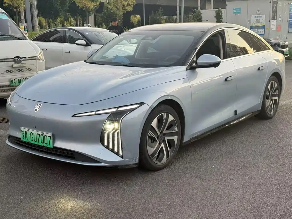 Fengxing Xinghai S7