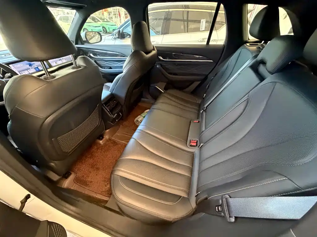 Geely Xingyue L — миниатюра 5