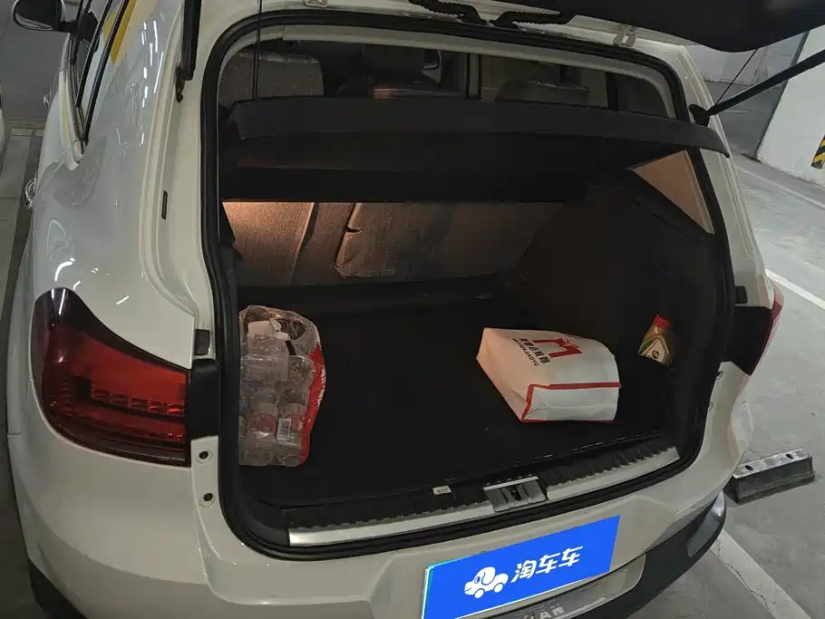 Volkswagen Tiguan — миниатюра 4