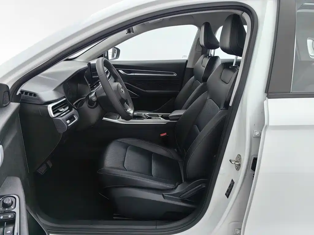 Geely Emgrand — миниатюра 10