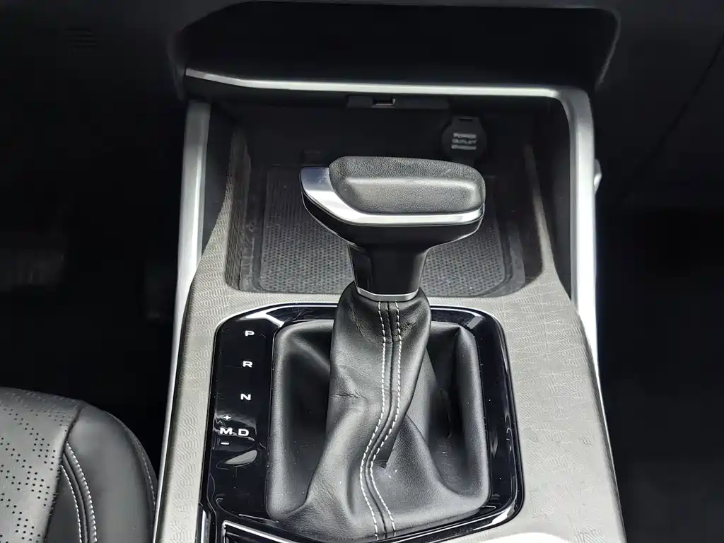 Geely Emgrand — миниатюра 13