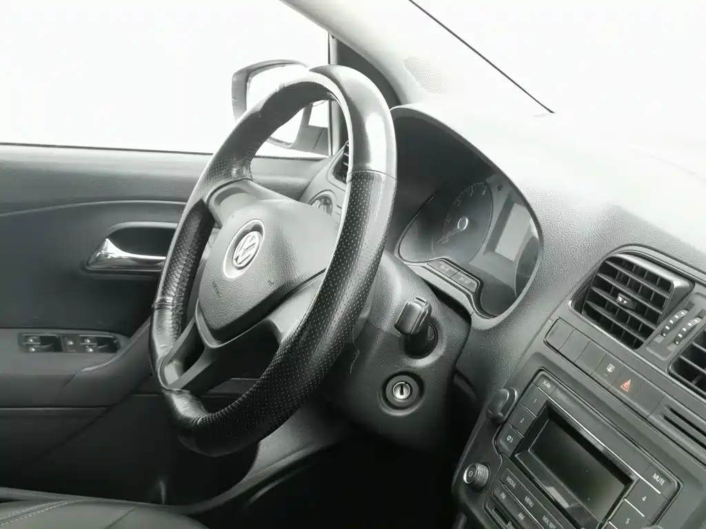 Volkswagen Polo — миниатюра 22