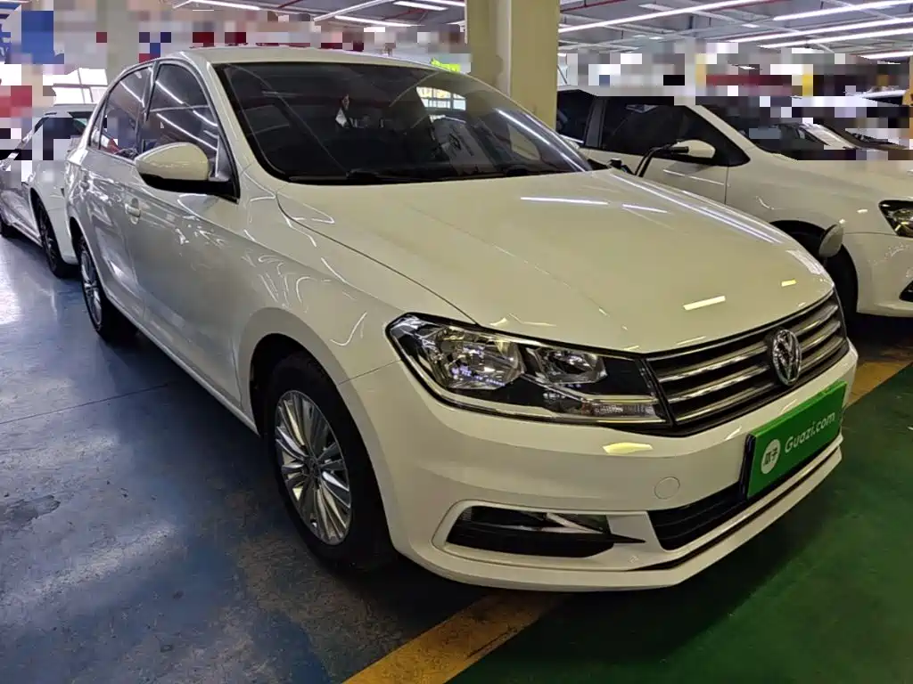 Volkswagen Santana — миниатюра 4