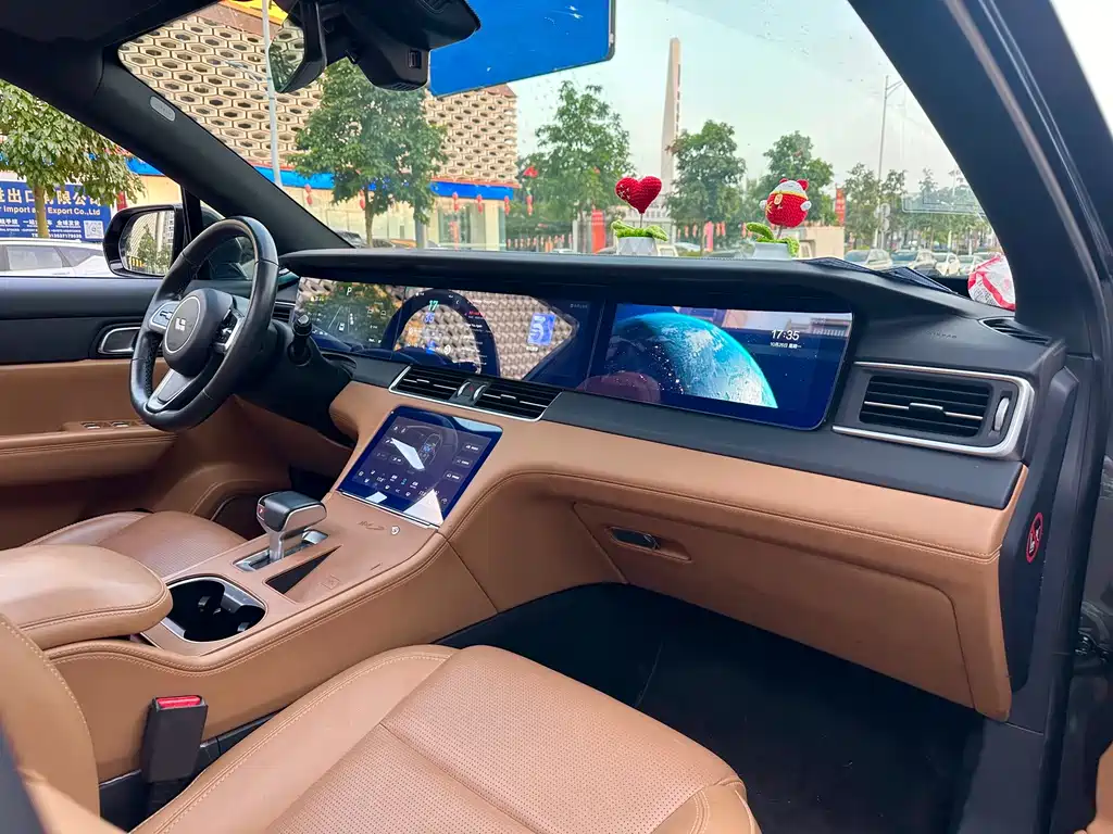 Li Auto Li ONE — миниатюра 15