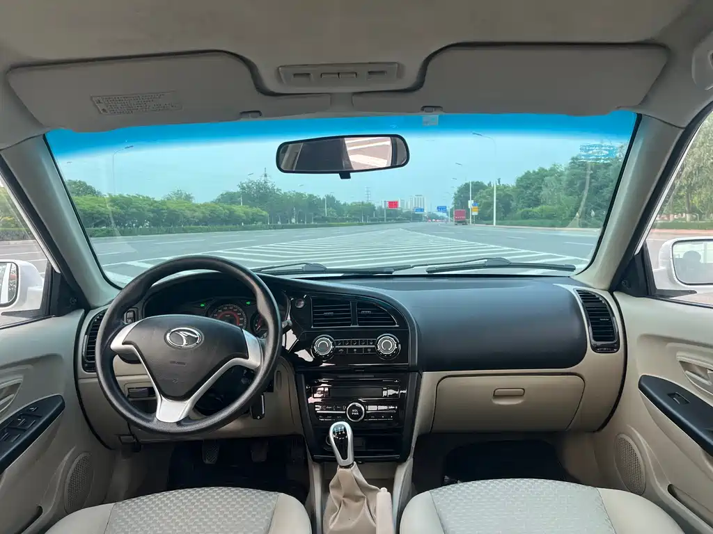 Soueast V3 2011 1.5L MT Comfort