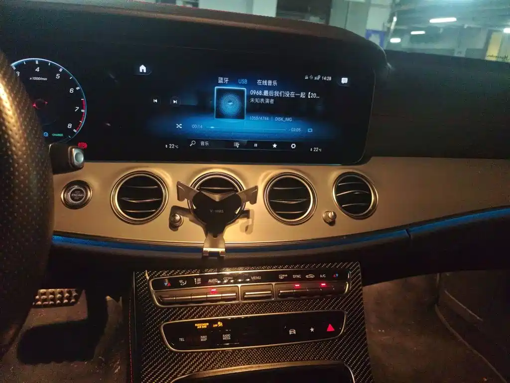 Mercedes-Benz E-Class AMG — миниатюра 14