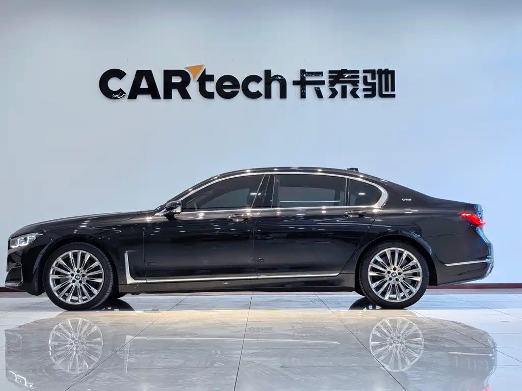 BMW 7 Series — миниатюра 5