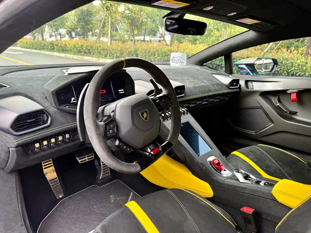 Lamborghini Huracán — миниатюра 3
