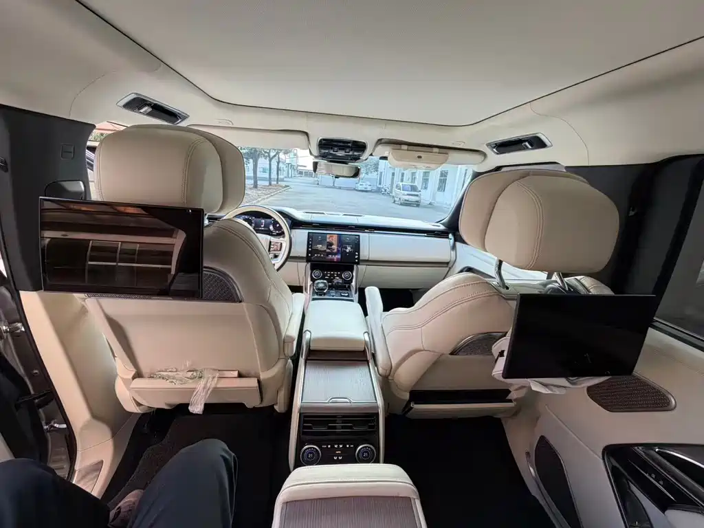 Land Rover Range Rover — миниатюра 12