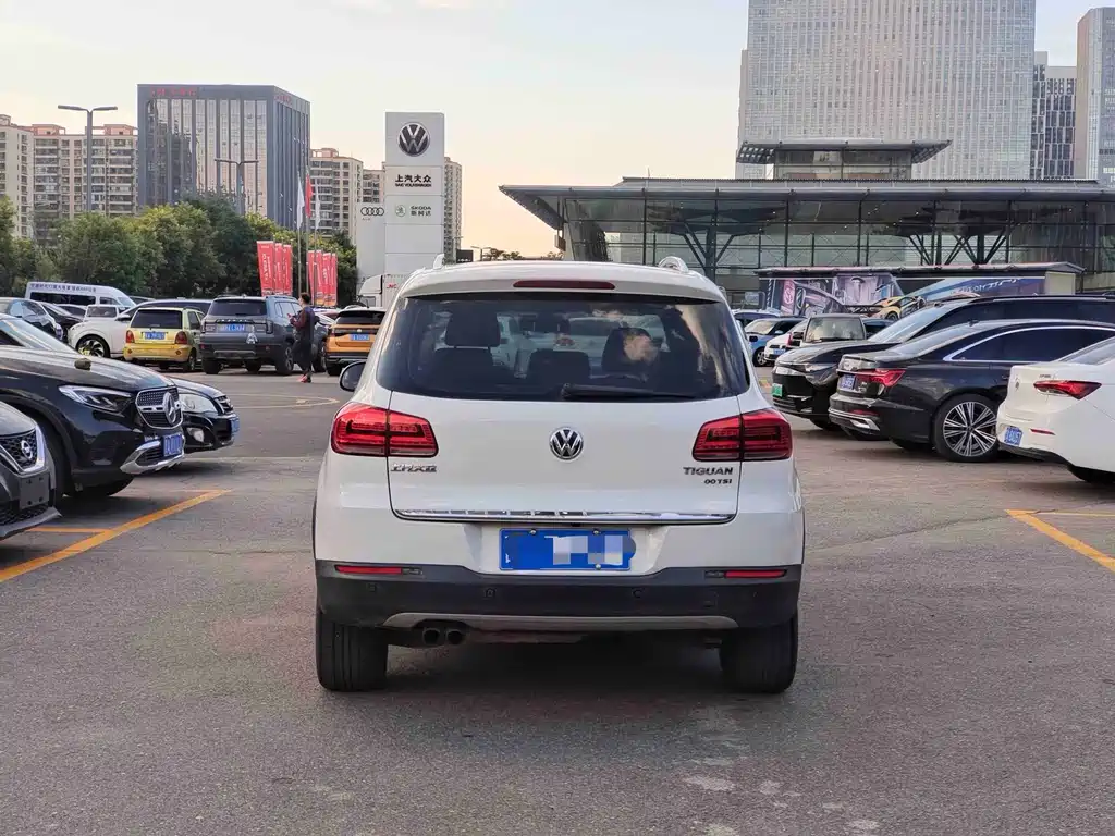Volkswagen Tiguan — миниатюра 8