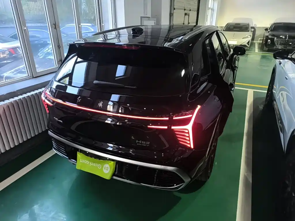 Hongqi Hongqi HS3 PHEV — миниатюра 7