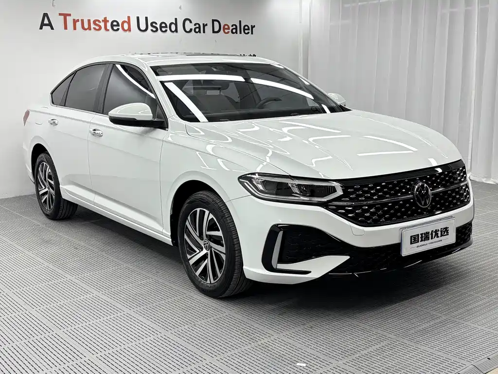 Volkswagen Lavida — миниатюра 3