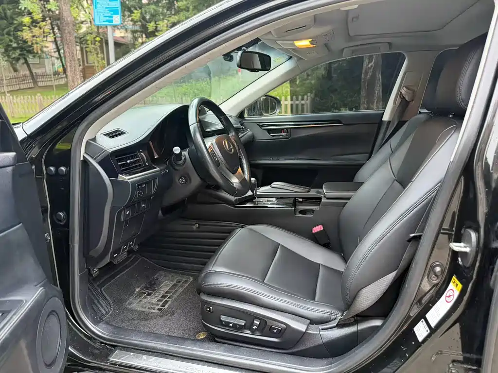 Lexus ES — миниатюра 4
