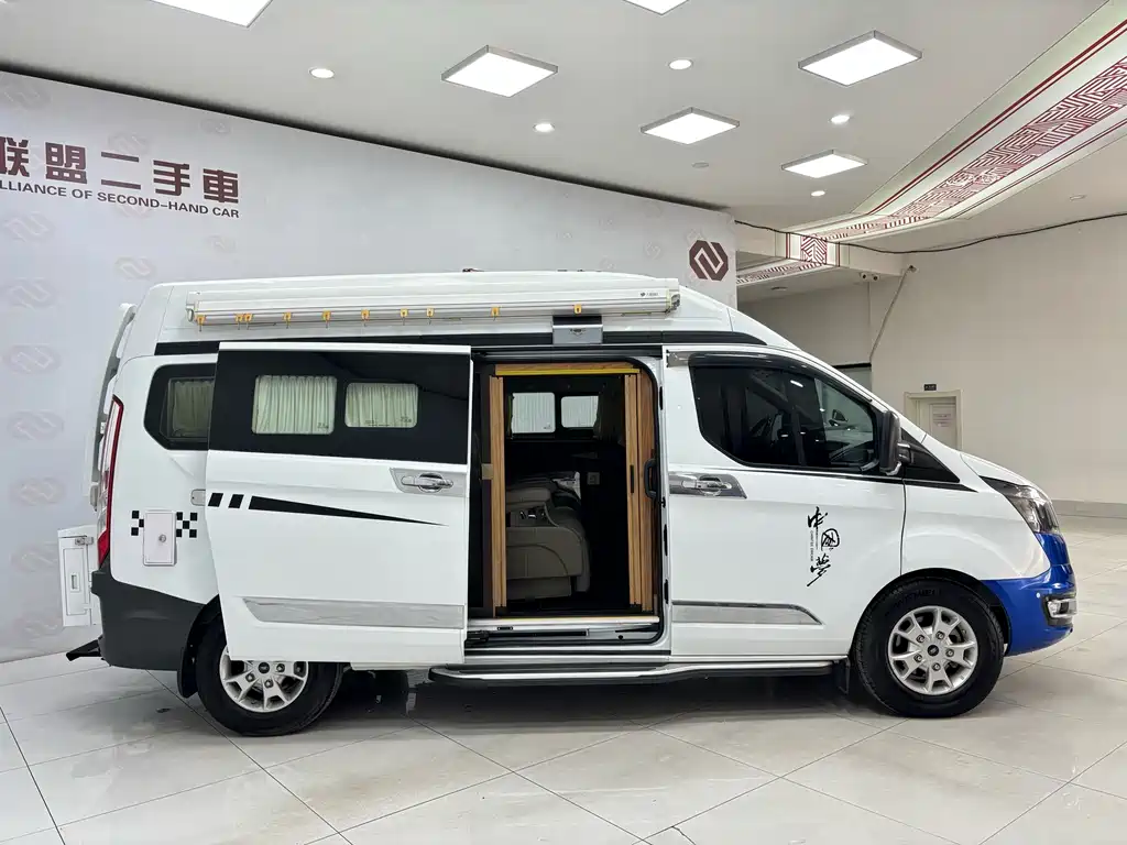 Ford Transit — миниатюра 12