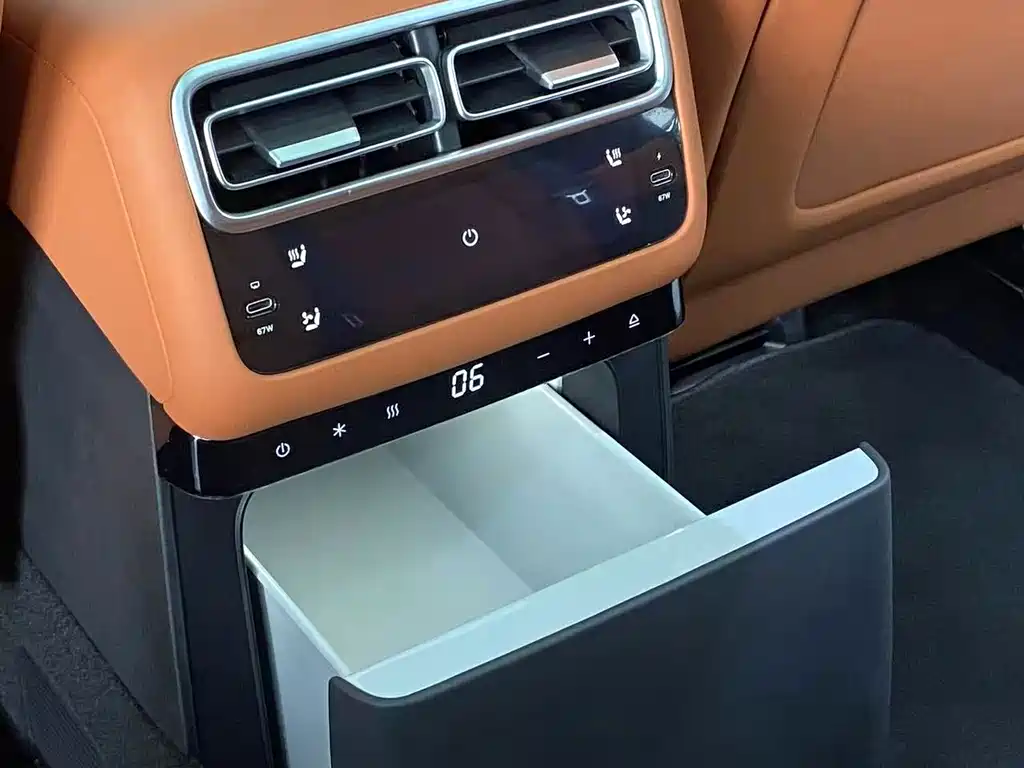 Li Auto Li L6 — миниатюра 7