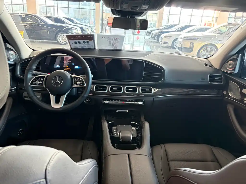 Mercedes-Benz GLE (Import) — миниатюра 6