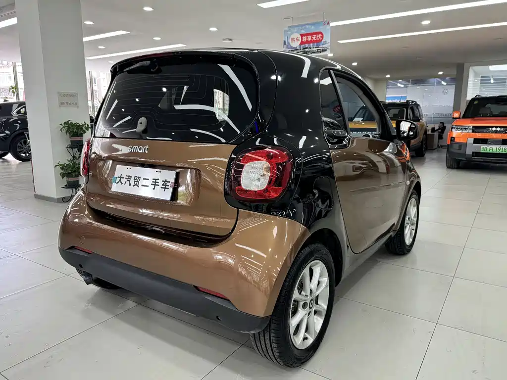 smart Smart Fortwo — миниатюра 5