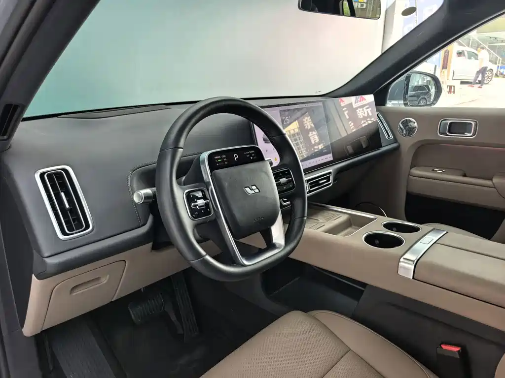 Li Auto Li L8 — миниатюра 6