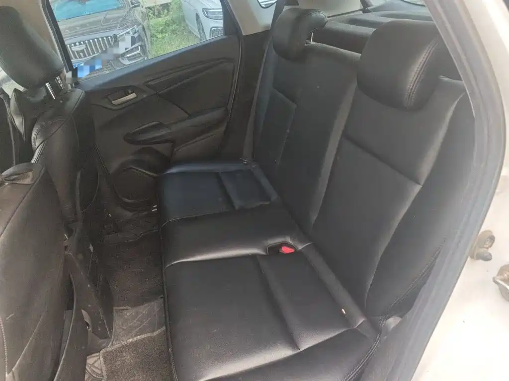 Honda Fit — миниатюра 13