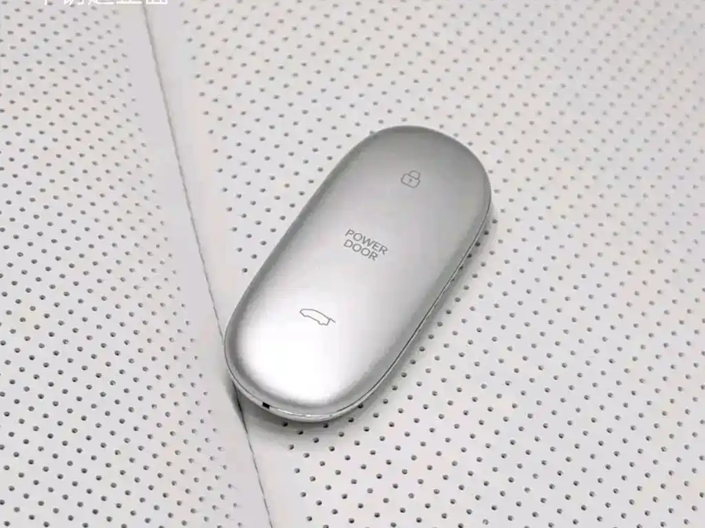 Li Auto Li MEGA — миниатюра 9