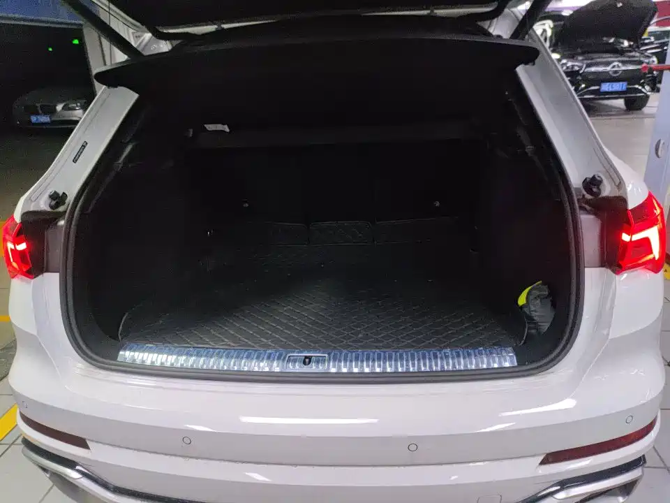 Audi Q3 — миниатюра 6