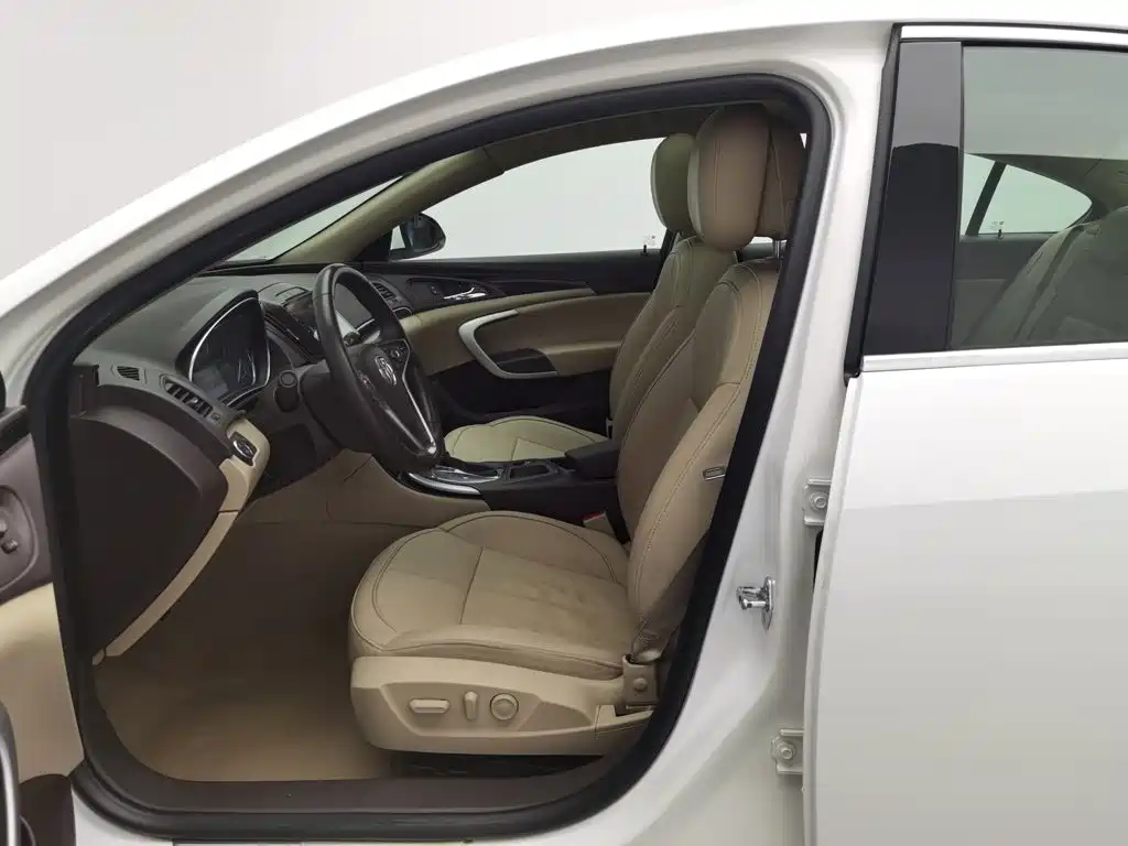 Buick Regal — миниатюра 10