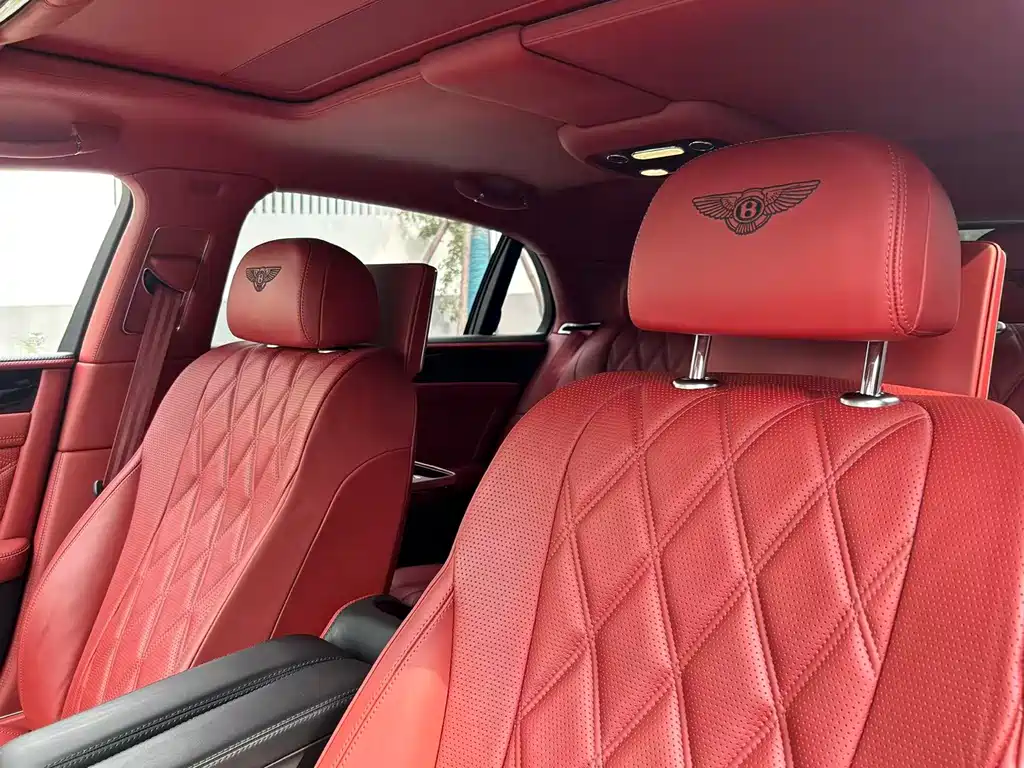 Bentley Flying Spur — миниатюра 12