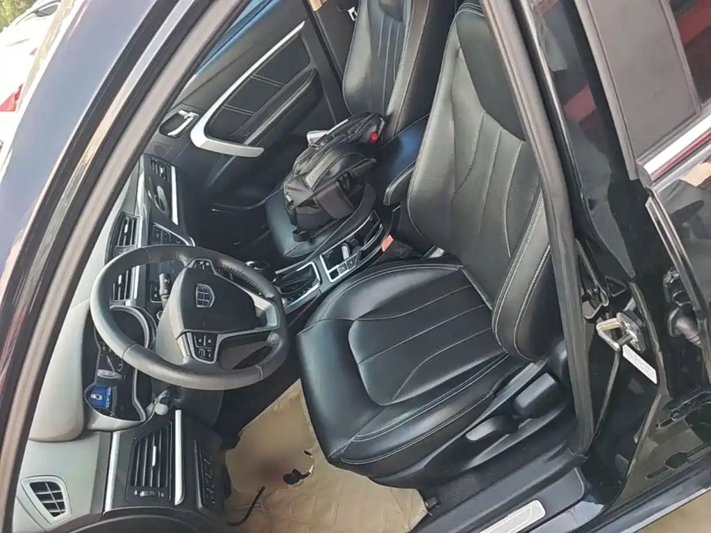 Geely Emgrand — миниатюра 15
