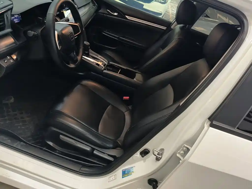 Honda Civic — миниатюра 15