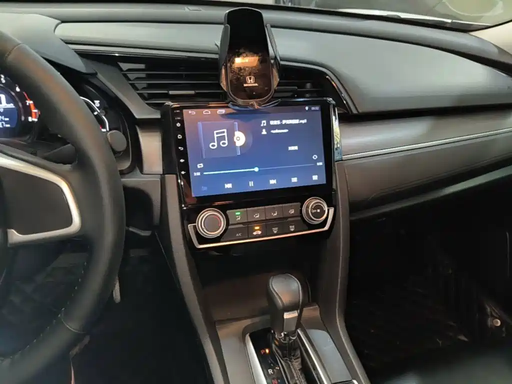 Honda Civic — миниатюра 13