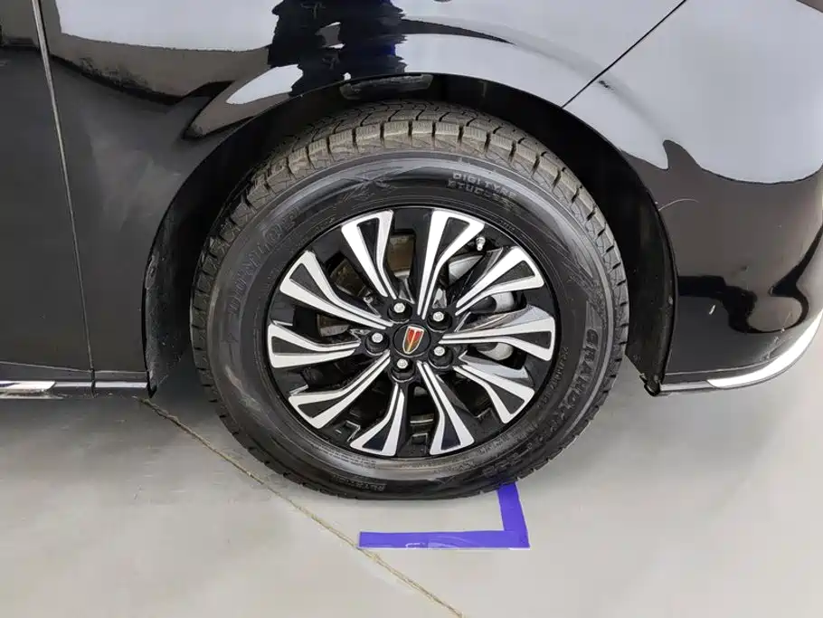 Hongqi Hongqi HQ9 PHEV — миниатюра 6