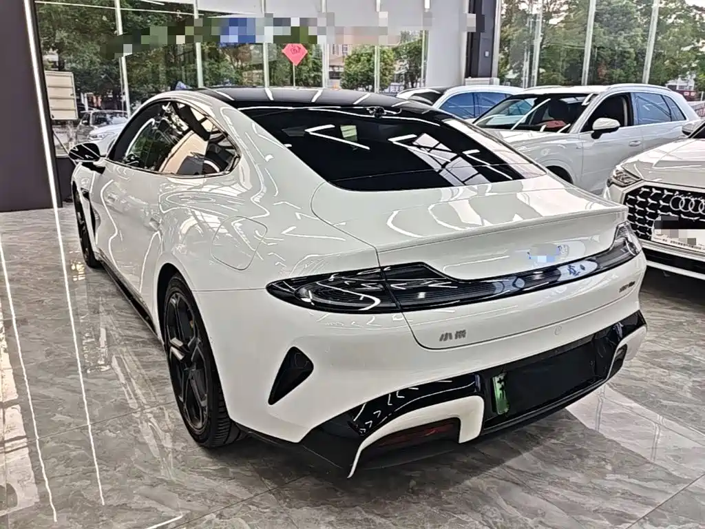 Xiaomi SU7 — миниатюра 5