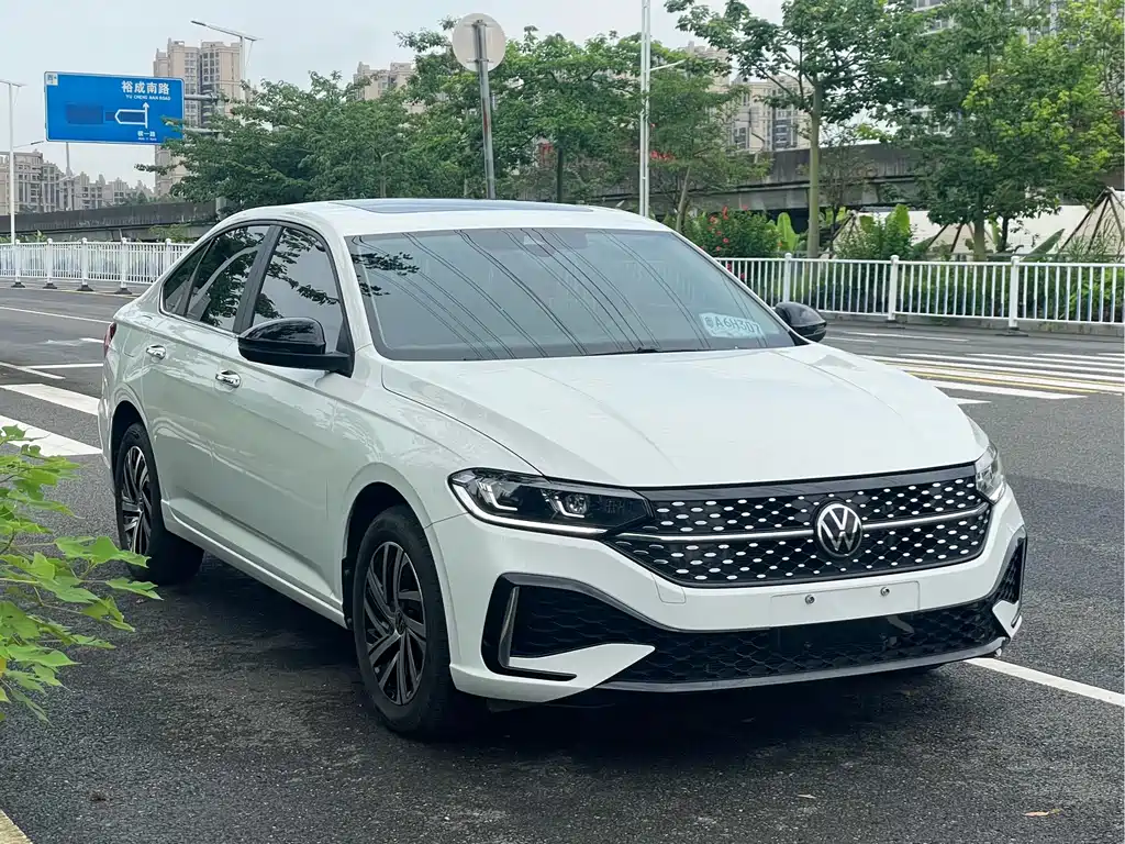 Volkswagen Lavida — миниатюра 4