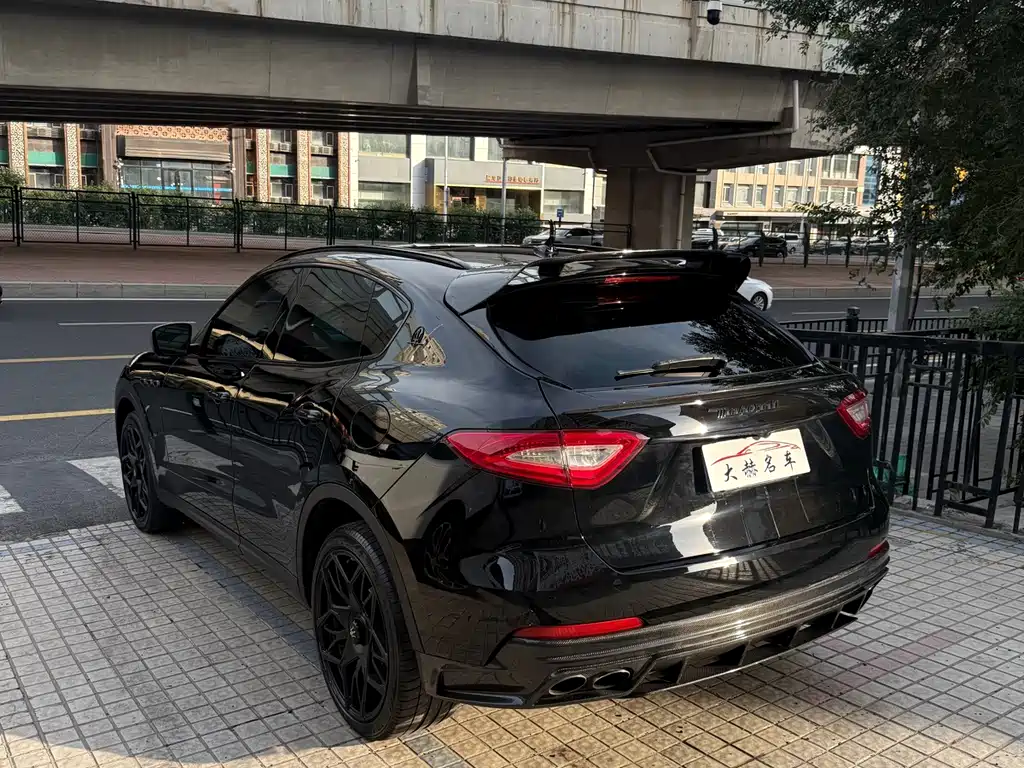 Maserati Levante — миниатюра 4