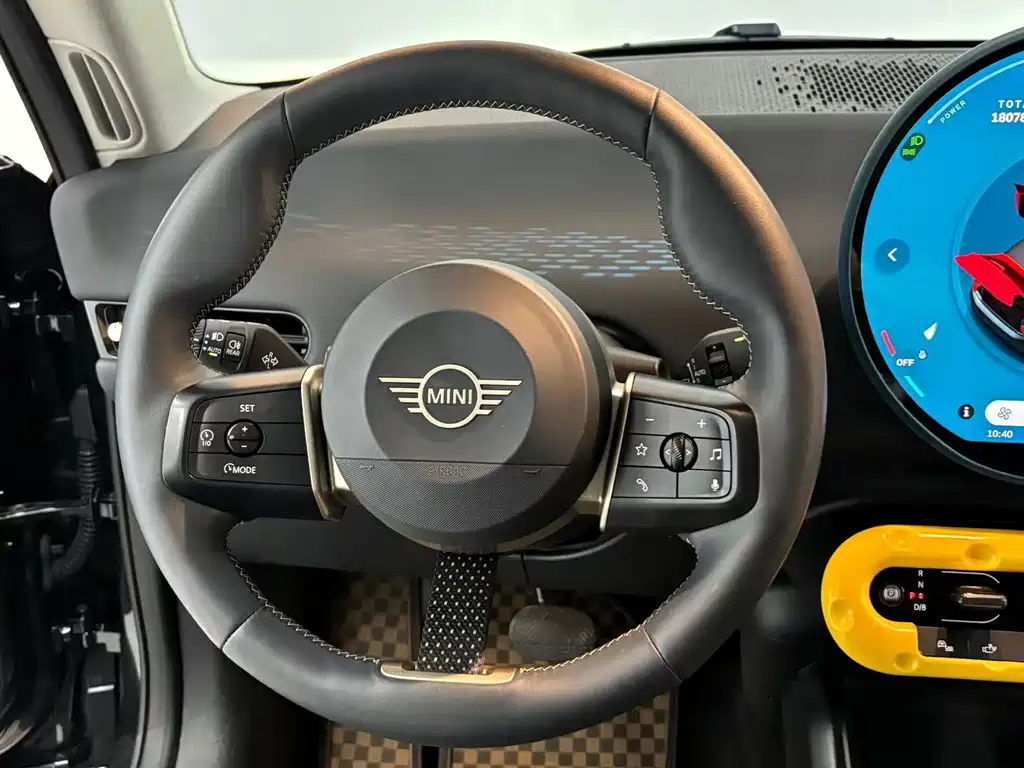 MINI MINI COOPER EV — миниатюра 7