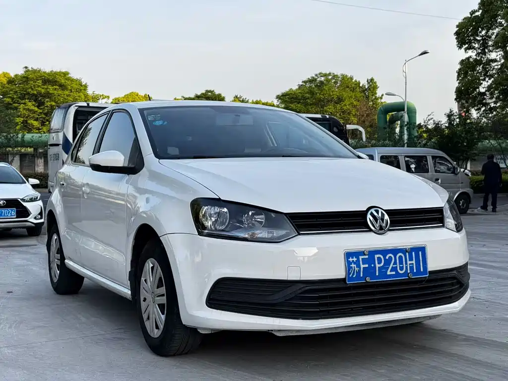 Volkswagen Polo 2016 1.4L Auto Elegant Type